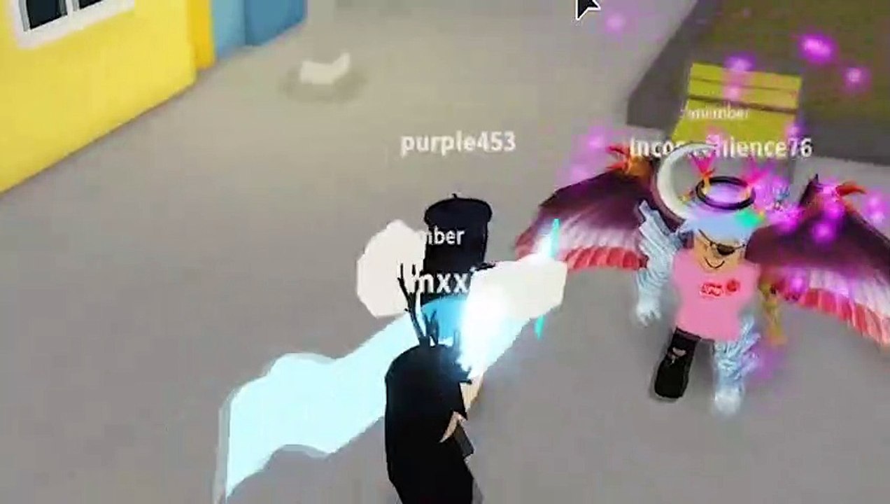 this roblox tik toker wants to fight me...