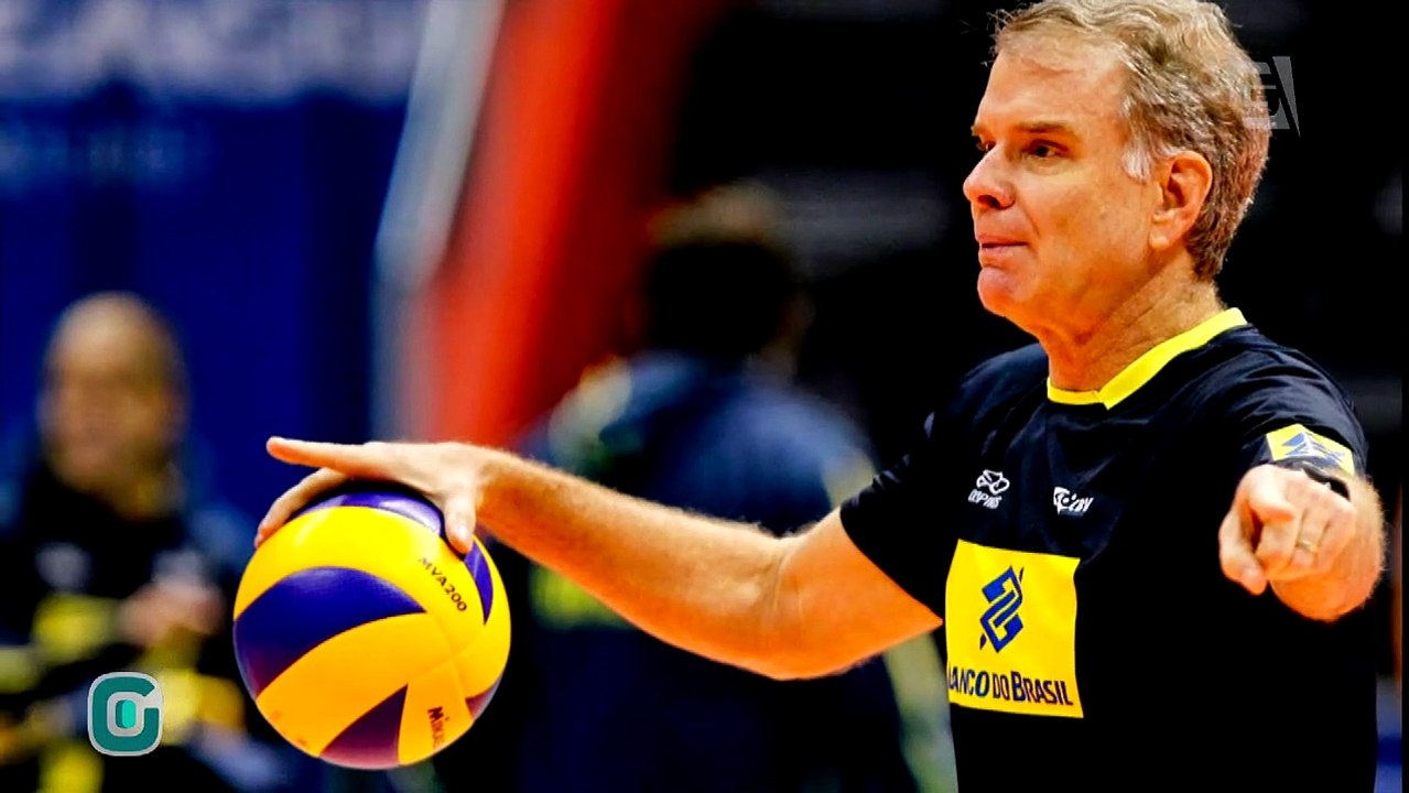 Jogadores e treinadores repercutem saída de Bernardinho