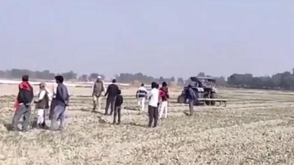 फिरोजाबाद: जिला प्रशासन और राजस्व टीम ने चारागाह की जमीन को कराया कब्जामुक्त