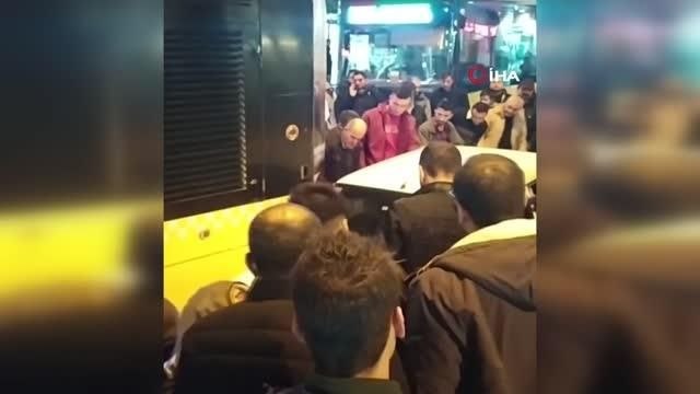Hatalı park nedeniyle İETT otobüs şoförü ilerleyemedi: Trafikte yoğunluk oluştu