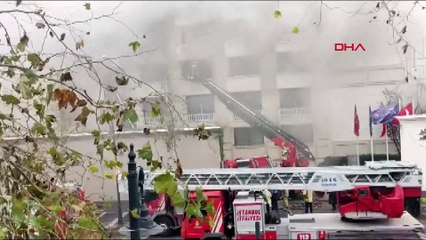 Çırağan Sarayı'nda yangın çıktı