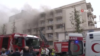 Çırağan Sarayı'ndan dumanlar yükseliyor