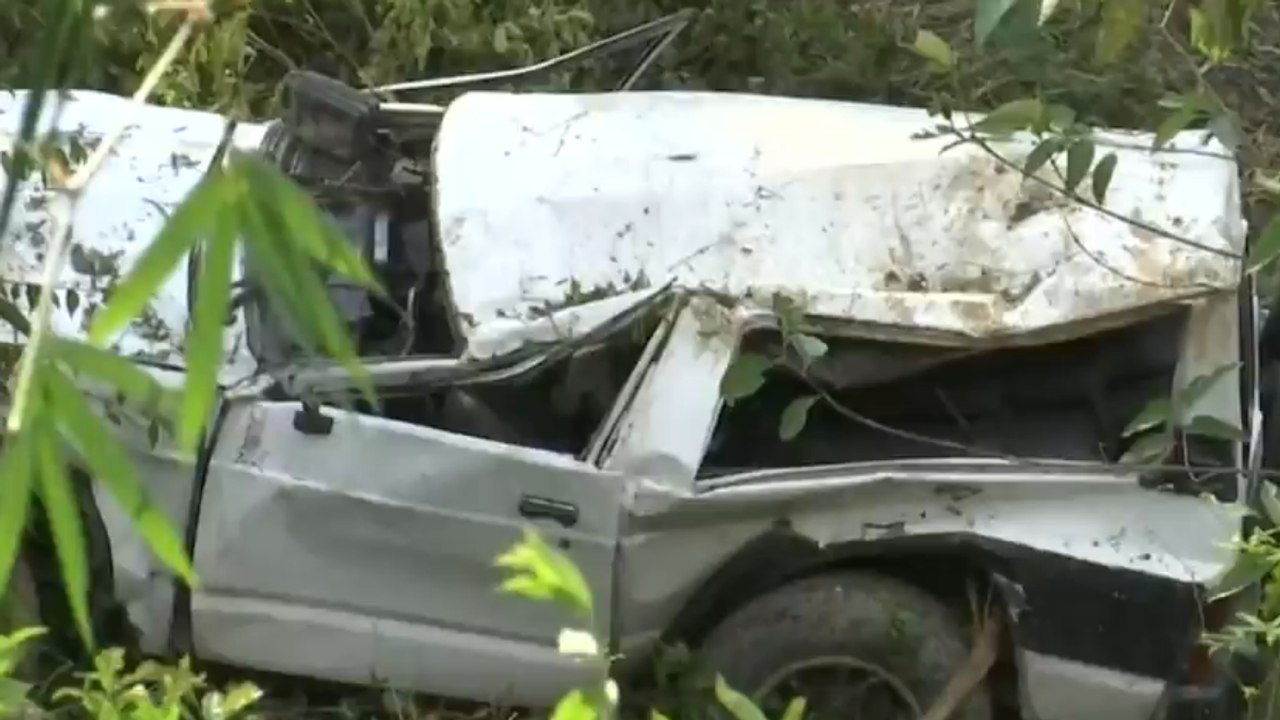 Paseo familiar terminó en tragedia: camioneta se volcó en Santander