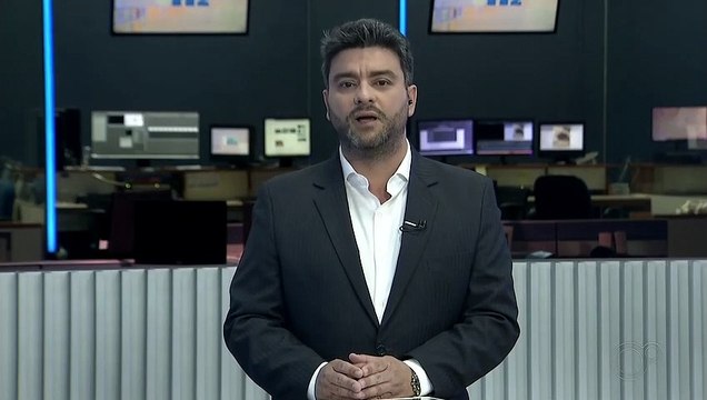 Vereador_de_Auriflama_arremessa_frasco_de_alcool_em_gel_contra_outro_parlamentar-Globo-11190172-hls-3377