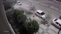 Gaziantep'te otomobilden hırsızlık güvenlik kamerasınca kaydedildi