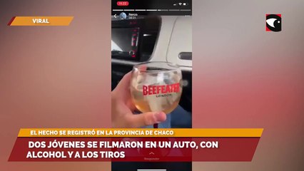 Dos jóvenes se filmaron en un auto, con alcohol y a los tiros