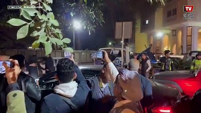 اكرم حسني ودنيا وطارق علام في عزاء الكاتب مفيد فوزي