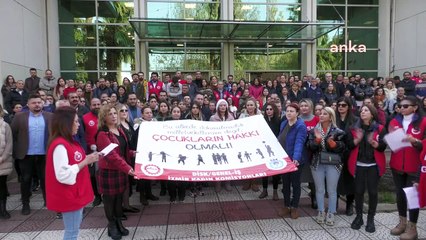 İzmir'de 'cemaat ve tarikatlar' protesto edildi