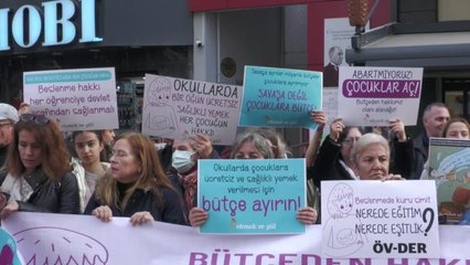 İzmir'den Hükümete "Okullarda Öğrencilere Bir Öğün Ücretsiz Yemek Verilsin" Çağrısı
