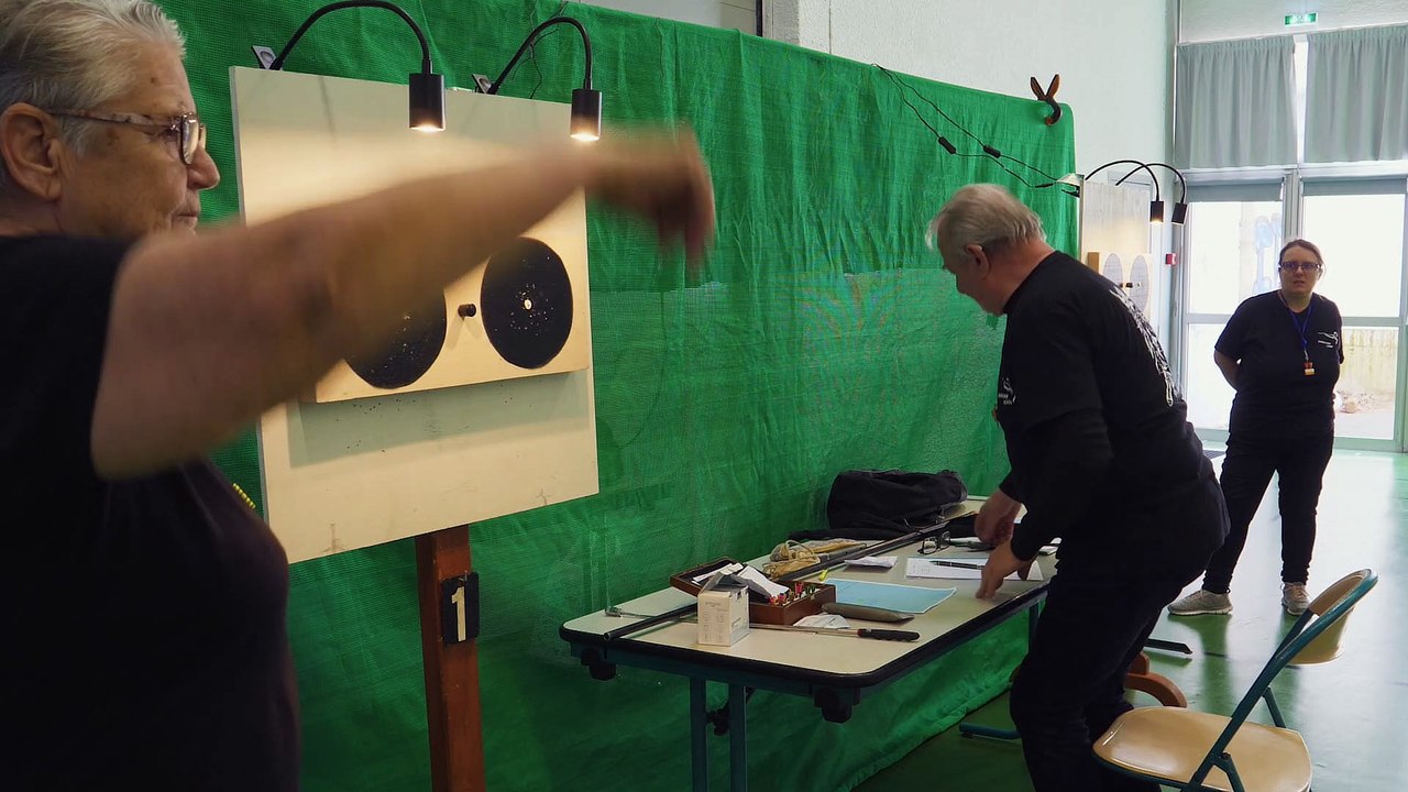 Les chevaliers dit les baveux