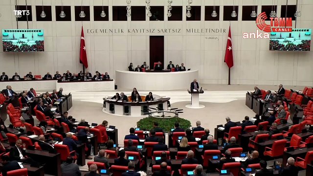 Özkoç'tan Ethem Sancak'a: Benim için nitelikli dolandırıcıdır