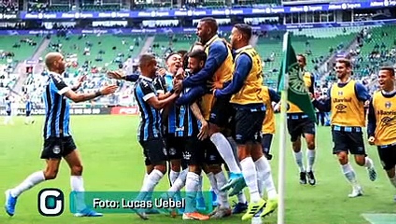 Palmeiras perde em casa, dá título pro Flamengo e ouve protestos da torcida