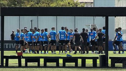 Confira imagens do treino do Corinthians desta sexta-feira