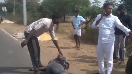 హుజురాబాద్: రోడ్డు ప్రమాదంలో యువకుడికి తీవ్ర గాయాలు..!