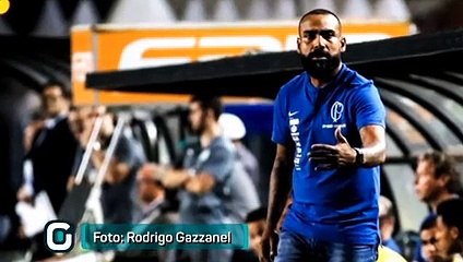 Coelho terá que repor a ausência de Pedrinho no Corinthians