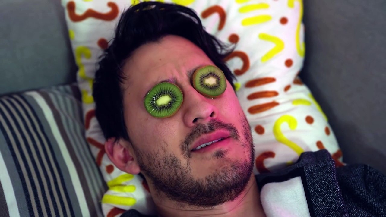 Ethan’s Relaxing and Totally Normal Nail Salon (36)