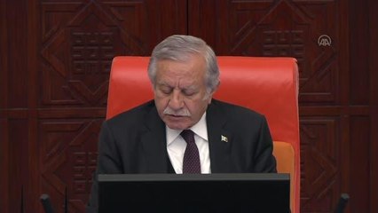 Bakan Akar: "FETÖ iltisaklı nedeniyle TSK'dan bugüne kadar toplam 24 bin 700 kişi ihraç edilmiştir"