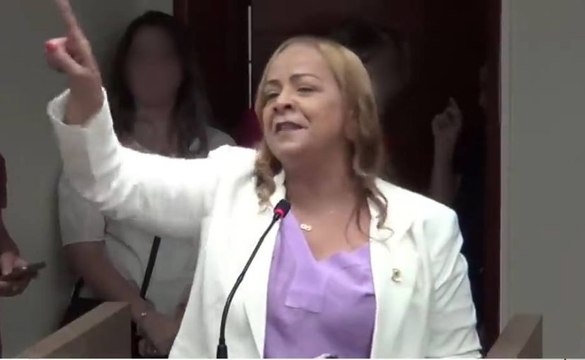 Após exoneração da irmã. Lana Dantas desabafa contra Fábio Tyrone: “Homem não cala minha voz”