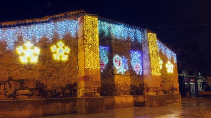 La magia de la navidad llega a Carbajosa con su encendido oficial de luces