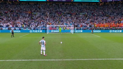 ¡Se te abrió el arco, Toro! El golazo con el que Lautaro Martínez liquidó en penales el pase a la semi