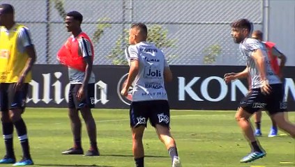 Veja imagens do treino do Corinthians desta sexta-feira