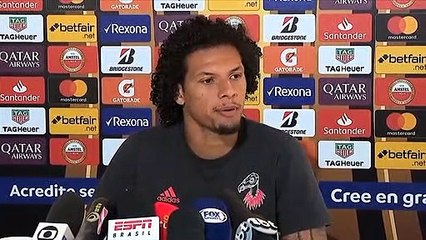 Arão fala do jeito do Flamengo jogar e do confronto contra o Grêmio