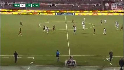 Murilo Mendes, do Livorno, comemora golaço na Itália