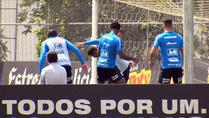Confira imagens do treino do Corinthians desta sexta-feira