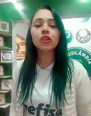 Torcedora de loja palmeirense zoa Corinthians com eliminação na Sul-Americana  