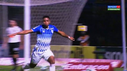 Confira os lances da vitória do Avaí sobre o Atlético-MG