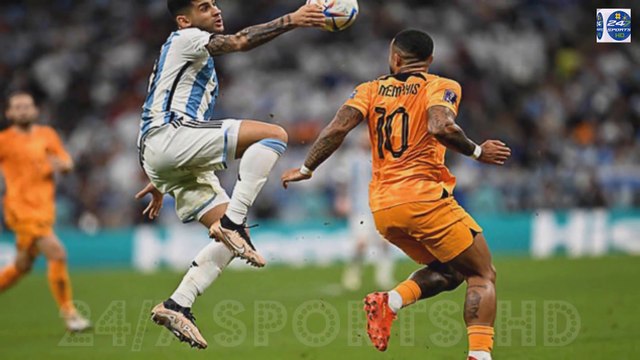 'Romero's Here Playing Volleyball' Fans Baffled at How Defender Avoided a RED CARD vs Holland