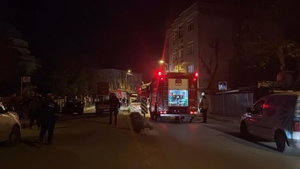 Sancaktepe'de kundaklanan mobilya imalathanesi kullanılamaz hale geldi