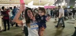 Fifa World Cup: An Argentine mother sings to celebrate with her little daughter