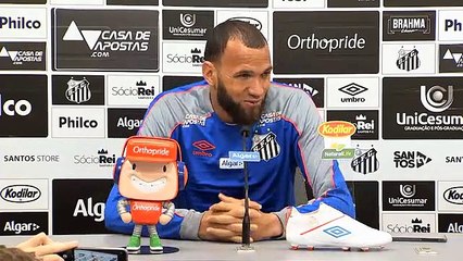 Goleiro Éverson avalia ultimas derrotas do Santos