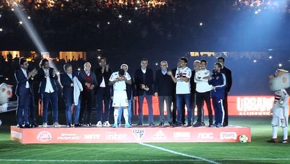 Danilo Avelar comenta Daniel Alves e Juanfran no São Paulo