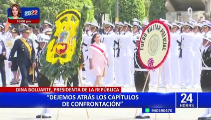 Dina Boluarte participó en ceremonia por el Día del Ejército
