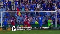 Torcedor adversário abaixa as calças e Diego Costa perde pênalti
