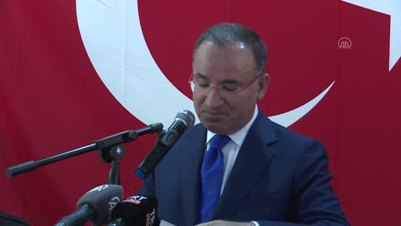Adalet Bakanı Bozdağ: "(Başörtüsüne ilişkin anayasa değişikliği teklifi) Amacımız bu sorunun Türkiye'nin gündeminden kalıcı olarak çıkmasıdır"