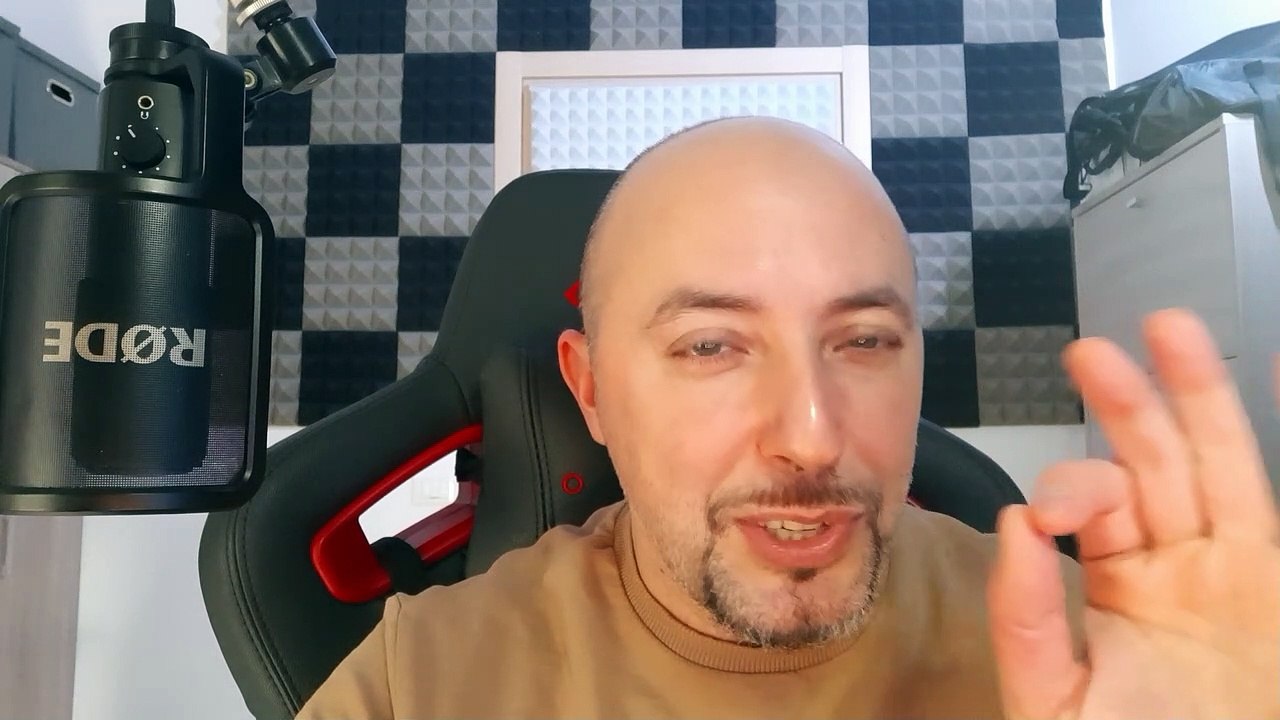 Decisione drastica di Maria De Filippi, l'ultima clip di UeD non è andata molto bene