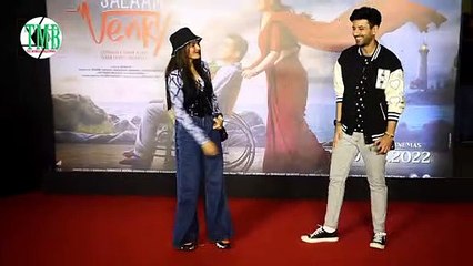 madhoo shah sportted celebrities salaam venky film special screening