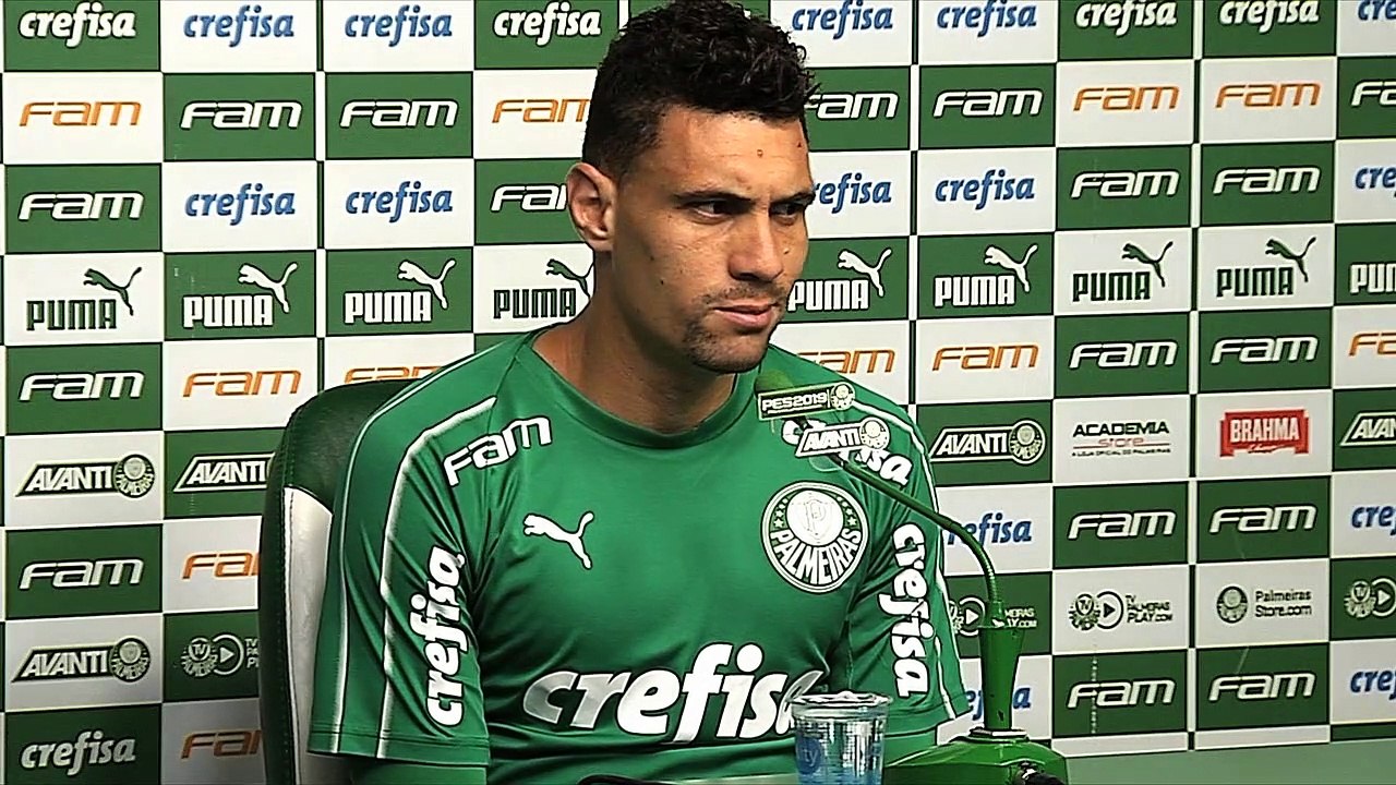 Sem favoritos para o clássico, Moisés elogia trabalho de Sampaoli no Santos