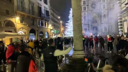 Скачать видео: Marocco in semifinale ▷ Esplode la gioia dei tifosi a Firenze