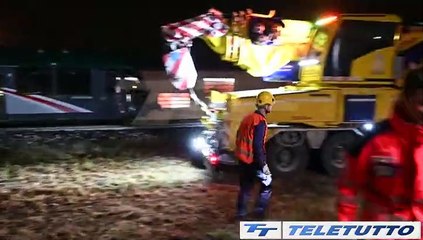 Video News - DERAGLIA IL TRENO, TUTTI ILLESI