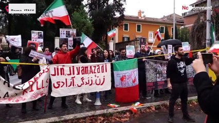 Télécharger la video: Manifestazioni a Roma contro la dittatura di Teheran