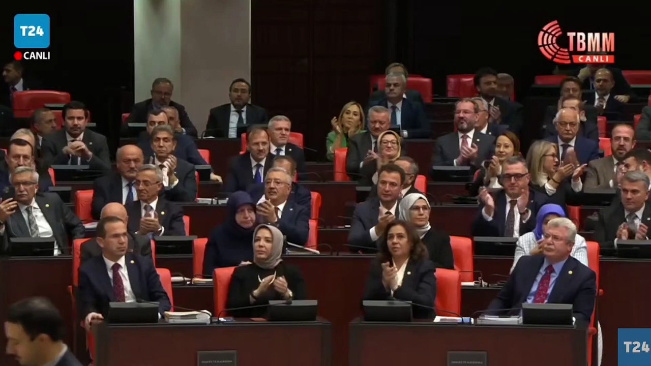 İçişleri Bakanı Süleyman Soylu HDP grubuna:  "Tam Tam dansı çalsanız da ben millete sizin gerçek yüzünüzü her zaman anlatacağım"