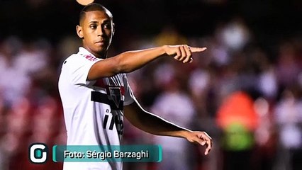 São Paulo renova com o zagueiro Bruno Alves