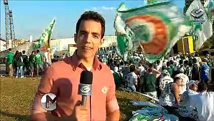 Palmeirenses protestam contra preço de ingressos na Série B