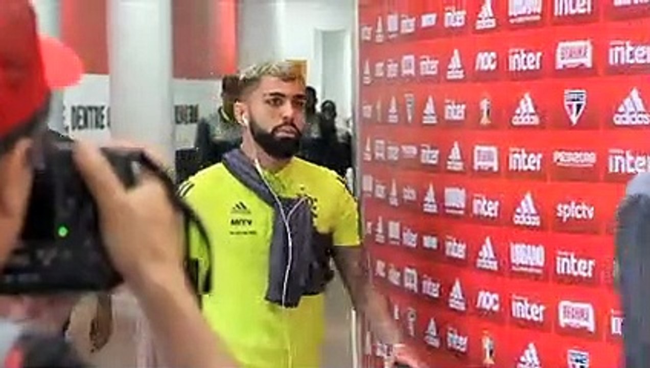 Chegada da equipe do Flamengo no Morumbi