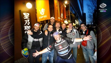 Corintianos comemoram um ano do título mundial