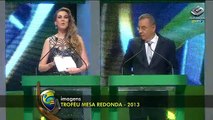 Troféu Mesa Redonda homenageia melhores do ano